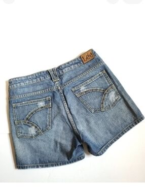 Lee Heritage distressed denim shorts stud‎ …